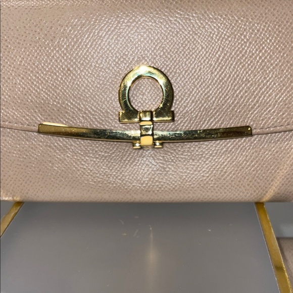 Salvatore Ferragamo Gancini Icona Continental Wallet - Picture 3 of 9